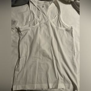 Swiftly Tech Racerback 2.0, never worn.